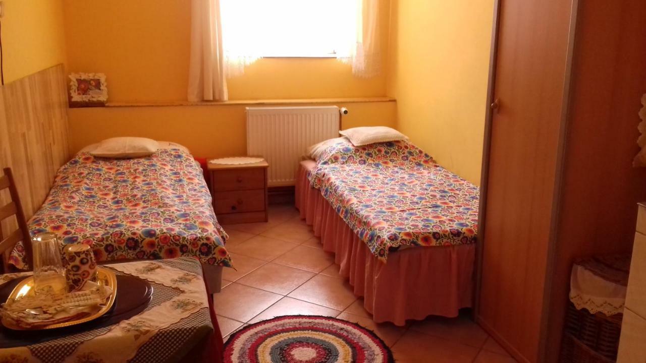 Dom Na Ludowo W Brzeznicy Apartment Brzeznica  Luaran gambar