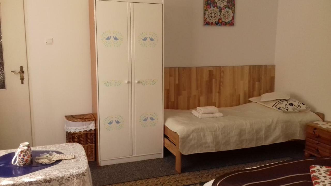 Dom Na Ludowo W Brzeznicy Apartment Brzeznica  Luaran gambar